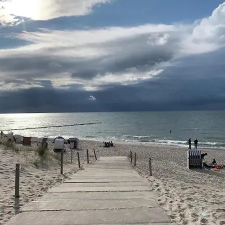 Ostsee*ferienhaus Landidyll Mit Grossem Garten * Monchhagen